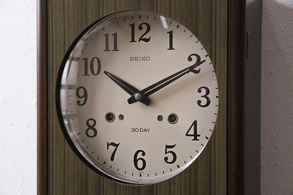 アンティーク時計 昭和中期 SEIKO(セイコー) ゼンマイ式 カレンダー付き 30DAY 渋い色合いの掛け時計(柱時計、振り子時計)(R-045649)  | ラフジュ工房