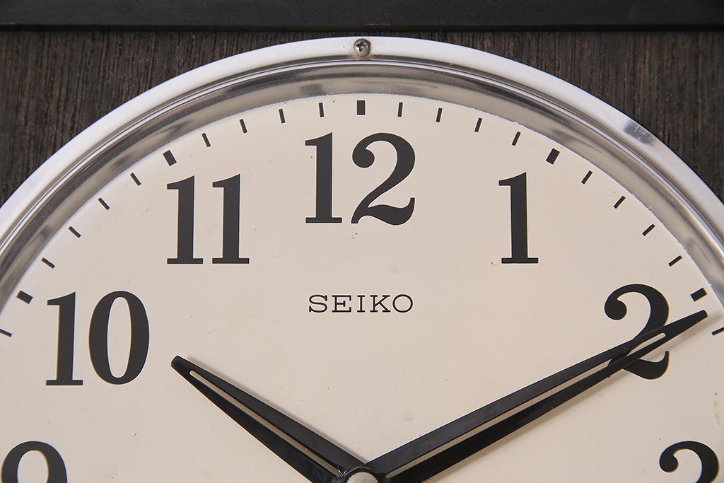 アンティーク時計　昭和中期　SEIKO(セイコー)　ゼンマイ式　カレンダー付き　30DAY　渋い色合いの掛け時計(柱時計、振り子時計)(R-045649)