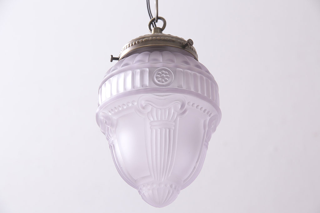 ヴィンテージ照明　イギリスビンテージ　フロストガラス　エンボスがおしゃれなペンダントライト(シェード、天井照明)(R-045657)