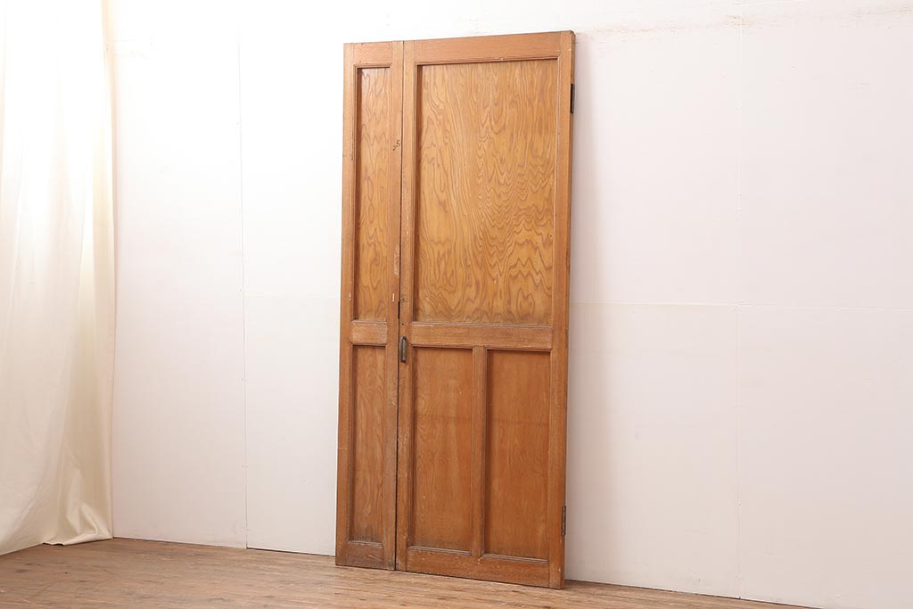 アンティーク建具　昭和中期　両開き　大正ロマン風に仕上がる親子ドア(木製扉)(R-045697)