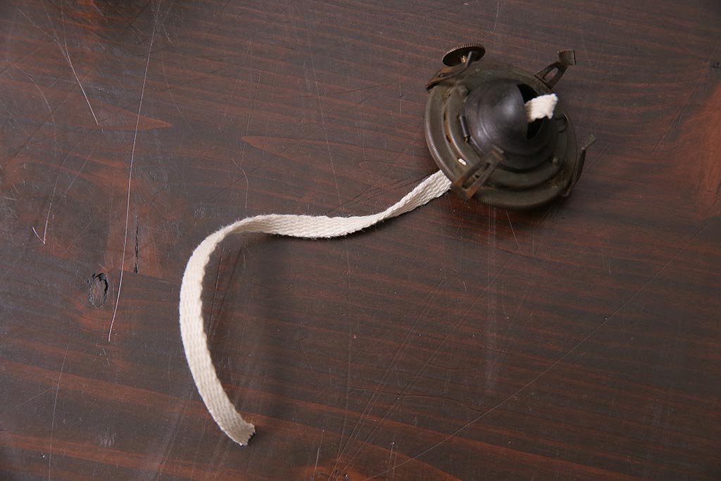 アンティーク雑貨　昭和初期　銅製　壁掛けもできるオイルランプ(灯油ランプ)(R-045746)