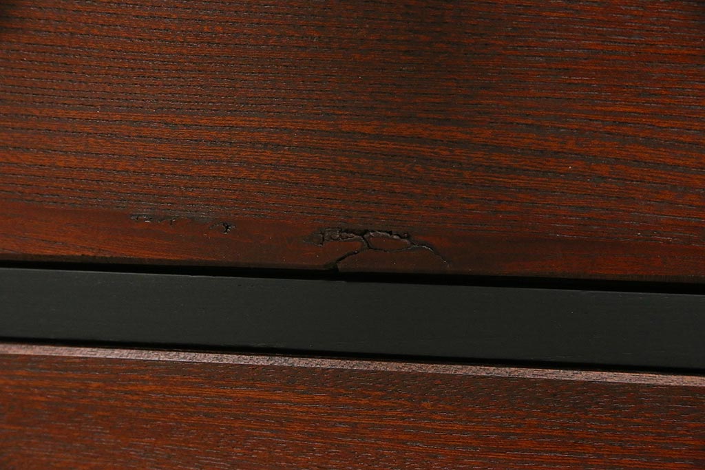 アンティーク家具　昭和中期　箪笥リメイク　前板栓材　落ち着いた色合いのローチェスト(引き出し、ローボード、テレビ台)(R-045778)