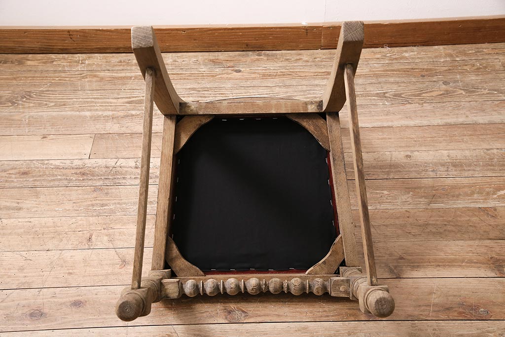 アンティーク家具　イギリスアンティーク　ストリップド(剥離)　オーク材　凝った意匠のダイニングチェア(椅子)(R-045944)