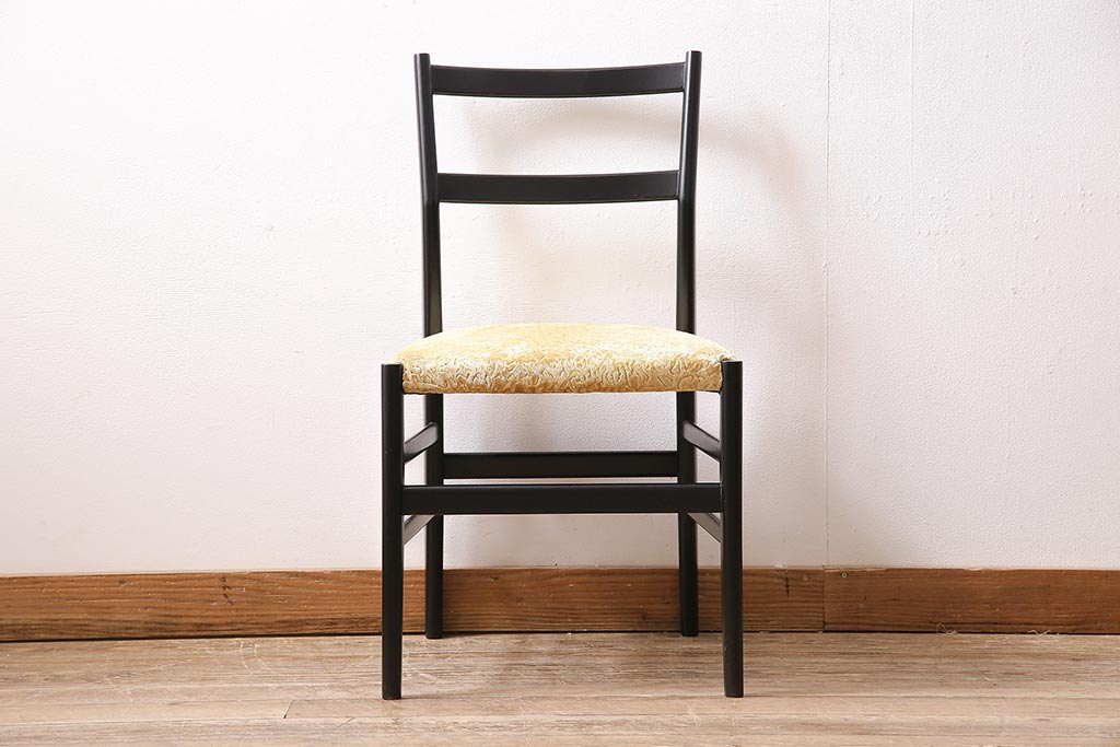 中古　Cassina(カッシーナ)　GIO PONTI(ジオ・ポンティ)　646*　和を感じるモダンなチェア(椅子、ダイニングチェア)(定価約10万円)(R-045985)