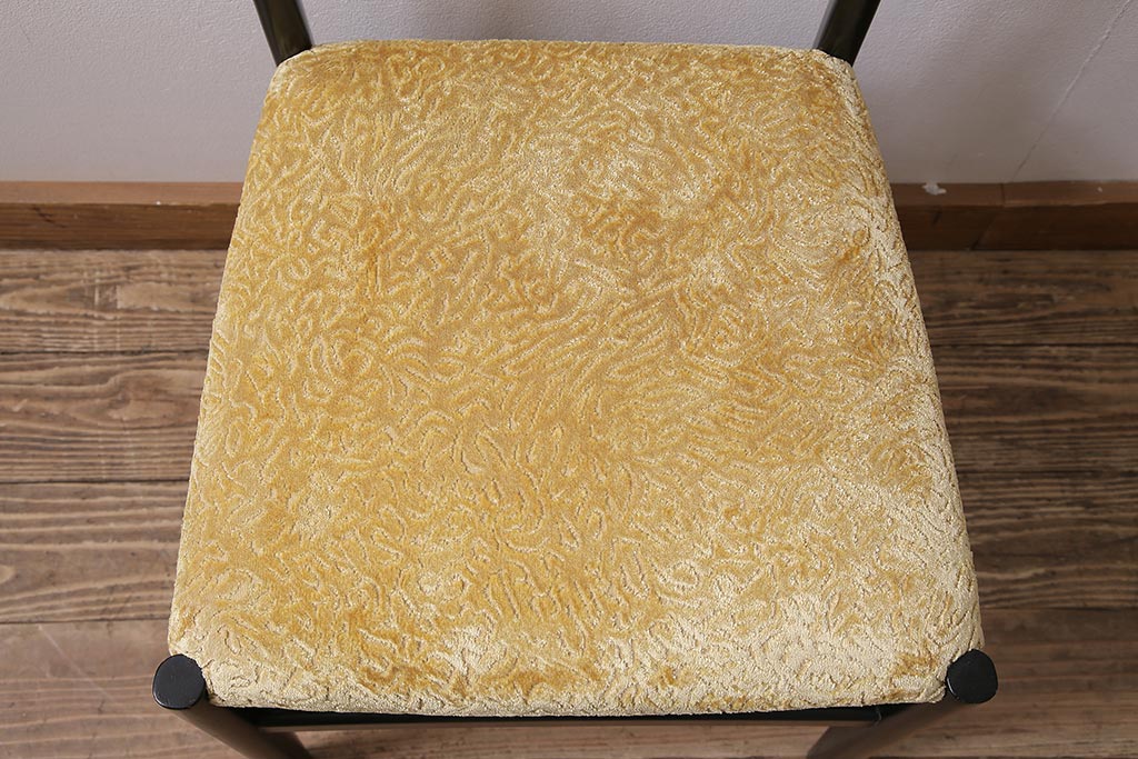 中古　Cassina(カッシーナ)　GIO PONTI(ジオ・ポンティ)　646*　和を感じるモダンなチェア(椅子、ダイニングチェア)(定価約10万円)(R-045985)