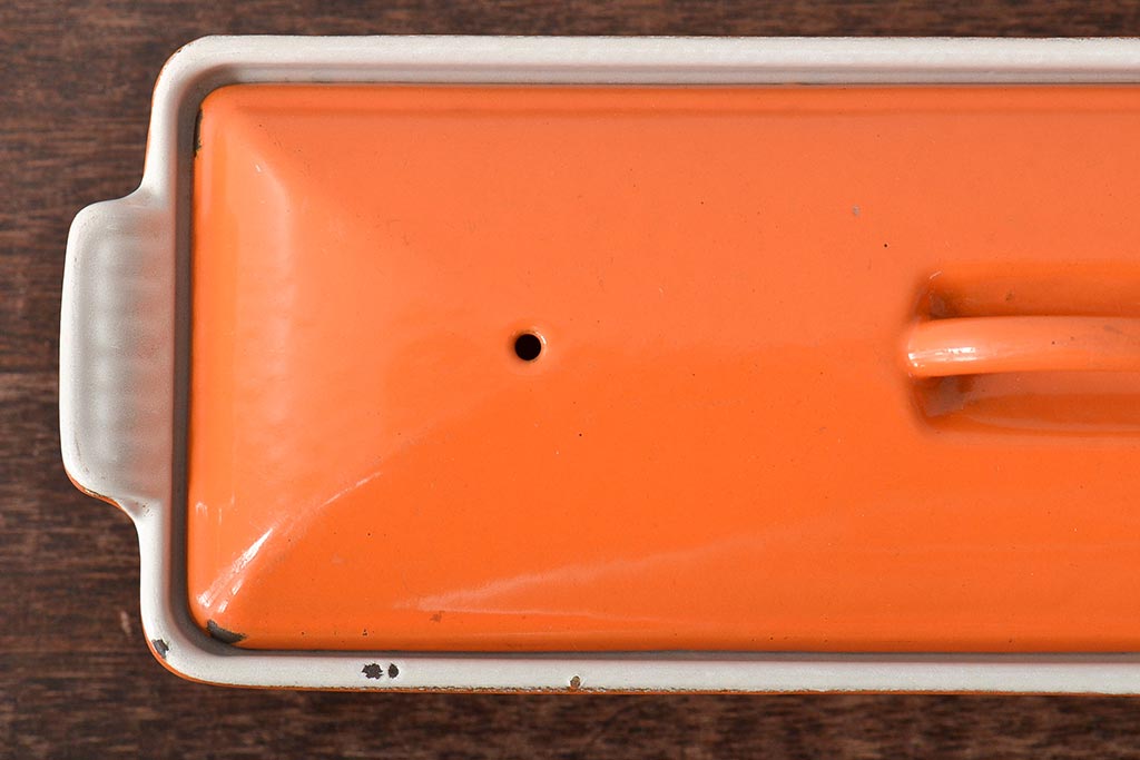 Le Creuset　ル・クルーゼ　オレンジ・テリーヌレクタ32cm　　ホワイト・琺瑯キャセロール　2点セット(ホーロー、鍋、ココット、両手鍋)(R-046001)