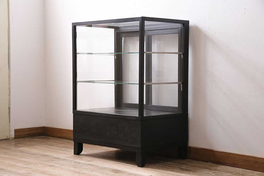 アンティーク家具　ナラ材　小ぶり　シックな黒色のガラスケース(ショーケース、飾り棚、陳列棚、什器)(R-046029)