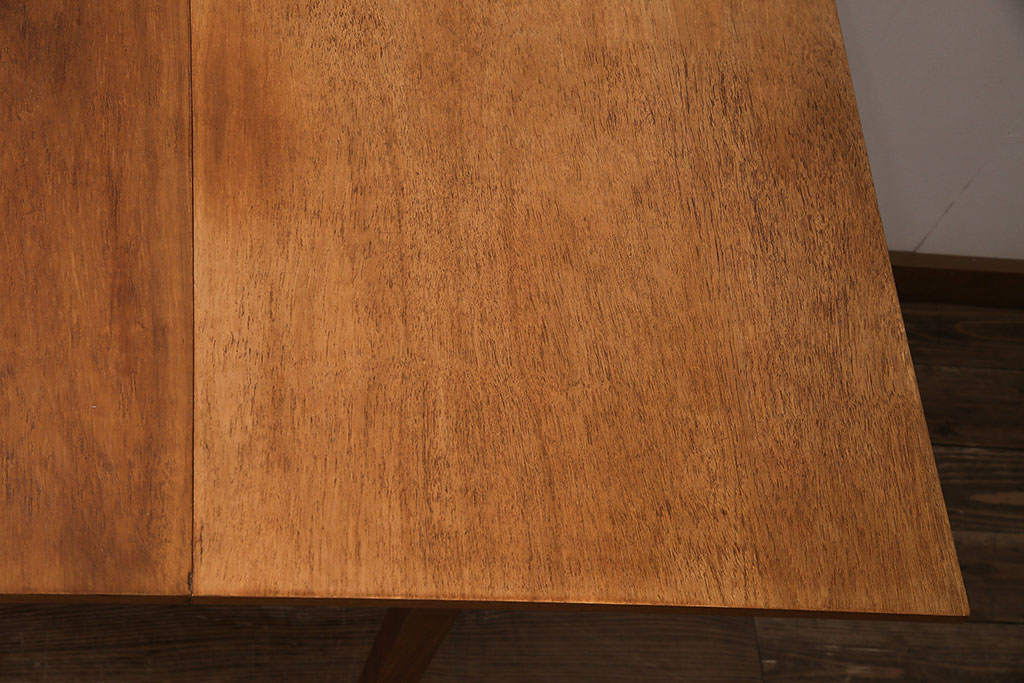 ヴィンテージ家具　北欧ビンテージ　チーク材　シンプルなエクステンションテーブル(ダイニングテーブル)(R-046087)