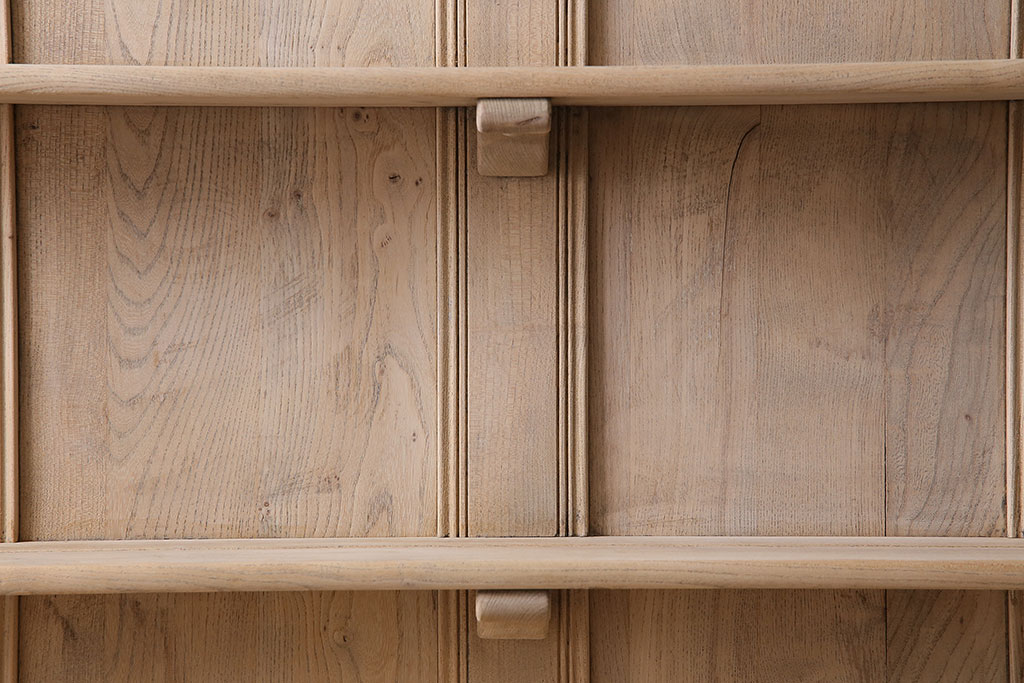 ヴィンテージ家具　イギリスビンテージ　ストリップド(剥離)　ERCOL(アーコール)　Old Colonial(オールドコロニアル)　カップボード(収納棚、食器棚)(R-046143)