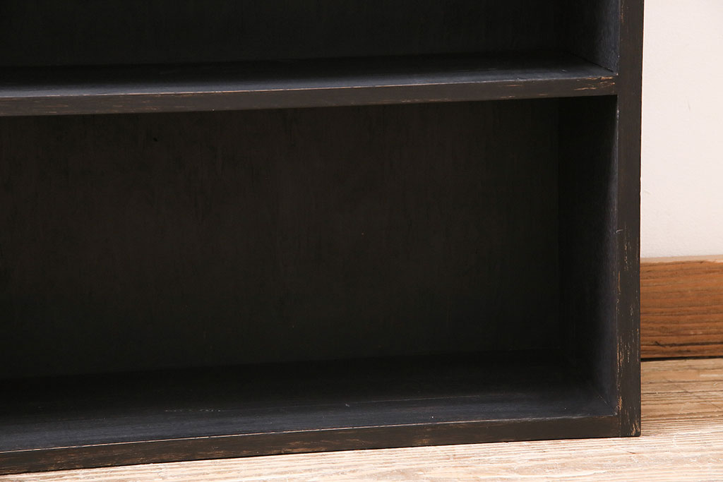 アンティーク家具　昭和初期　ペイント　マットブラックが格好良いシンプルな収納棚(戸棚、本棚)(R-046144)