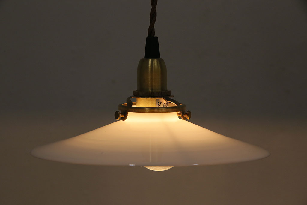 アンティーク照明　戦前　レトロな平笠シェードのペンダントライト2個セット(天井照明、吊り下げ照明、電笠)(R-046181)