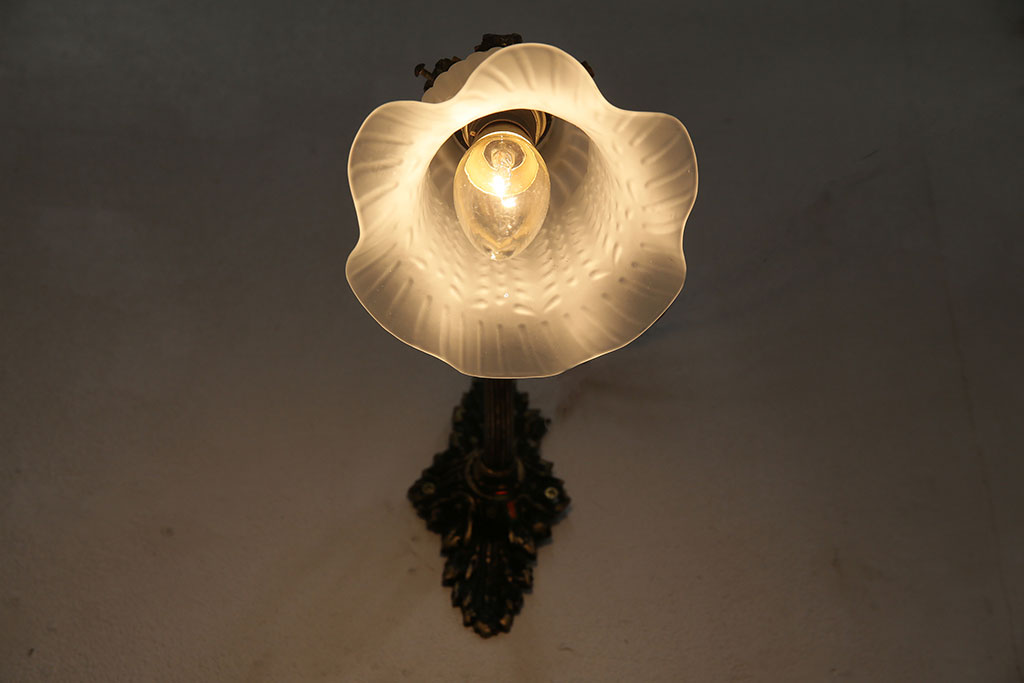 アンティーク照明　フランスアンティーク　真鍮製　ボタニカルモチーフ　シャビーシックなウォールランプ(壁付け照明、壁掛け照明)(R-046193)