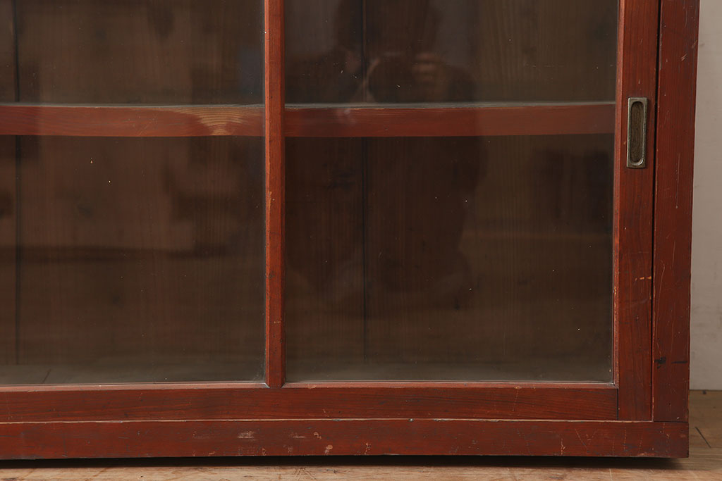 アンティーク家具　昭和初期　前面ヒノキ　赤みがかった木肌が美しい戸棚・上段(収納棚、キャビネット)(R-046256)