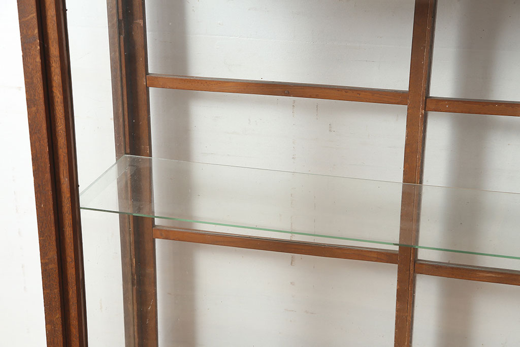 アンティーク家具　昭和初期　タモ材　天枠付き　レトロな薄型ガラスケース(ショーケース、陳列棚)(R-046271)