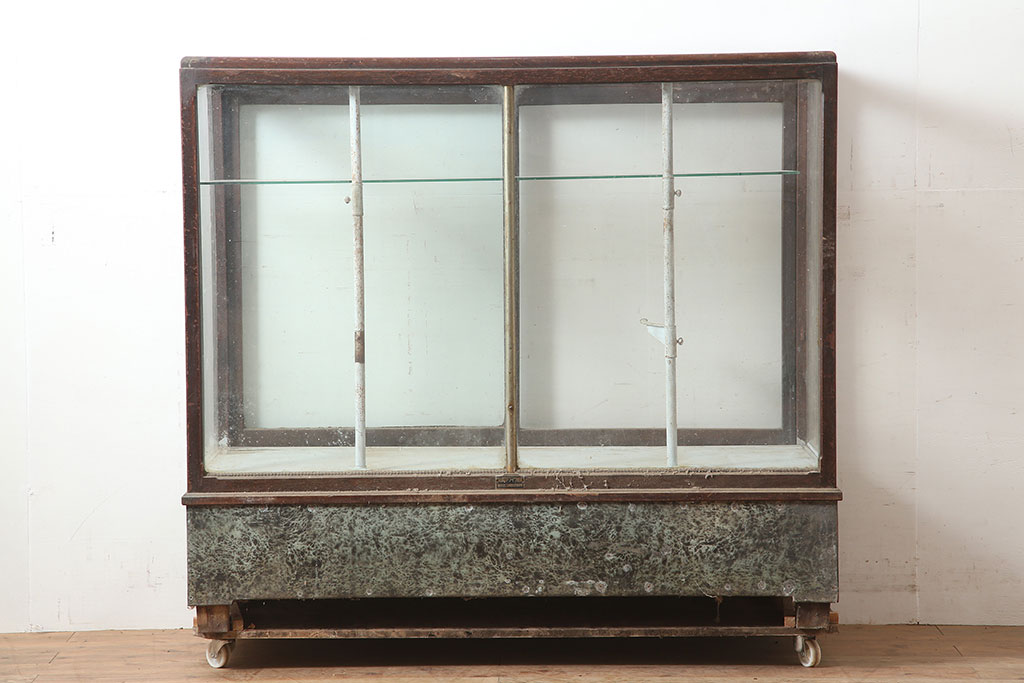アンティーク家具　昭和初期　ナラ材　レトロな雰囲気が魅力のガラスケース(ショーケース、陳列棚)(R-046309)