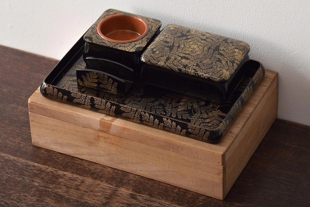 大正〜昭和初期　金蒔絵　木製煙草盆(たばこ盆、煙草入れ、火入れ)(R-046412)