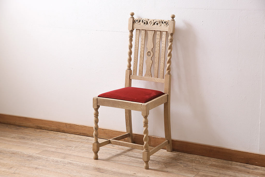 編み座面が美しい椅子。北欧で人気のペーパーコードチェアの魅力