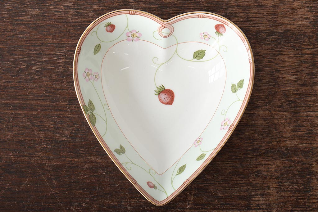 ウェッジウッド WEDGWOOD プレートなど4点(ワイルドストロベリー