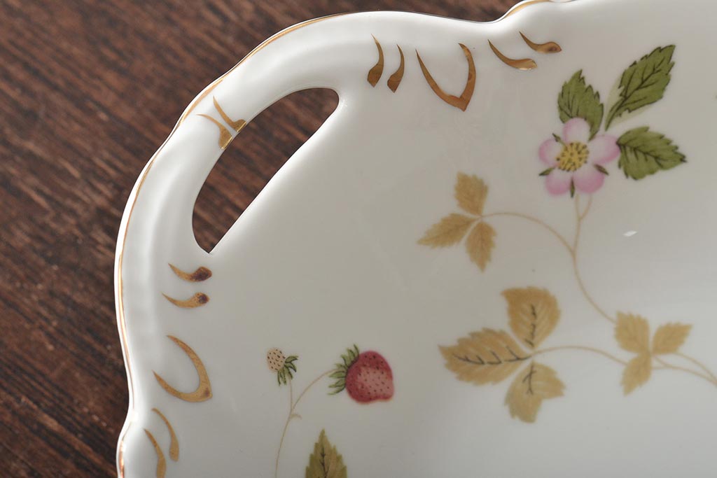 ウェッジウッド　WEDGWOOD　プレートなど4点(ワイルドストロベリー、SARAH、小物入れ、プレート、洋食器)(R-046473)