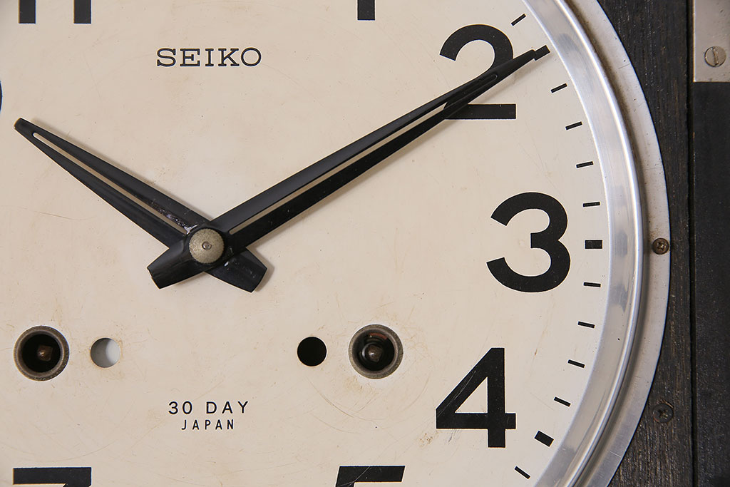 アンティーク時計　昭和中期　SEIKO(セイコー)　ゼンマイ式　カレンダー付き　30DAY　渋いデザインの掛け時計(柱時計、振り子時計)(R-046512)