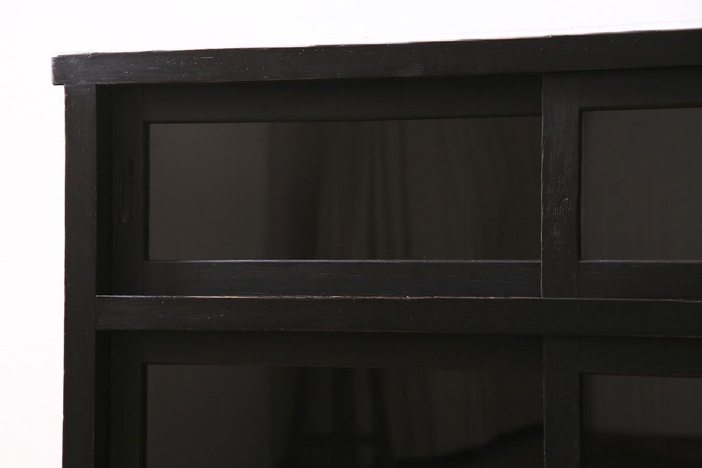 アンティーク家具　和製アンティーク　昭和初期　組子細工が映える脚付キャビネット(サイドボード、収納棚、戸棚)(R-046536)
