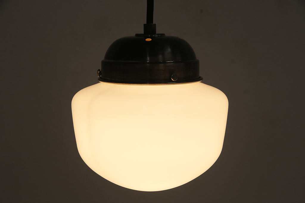 アンティーク照明　昭和中期　ころんとしたフォルムのレトロなペンダントライト(天井照明、シーリングライト)(R-046729)