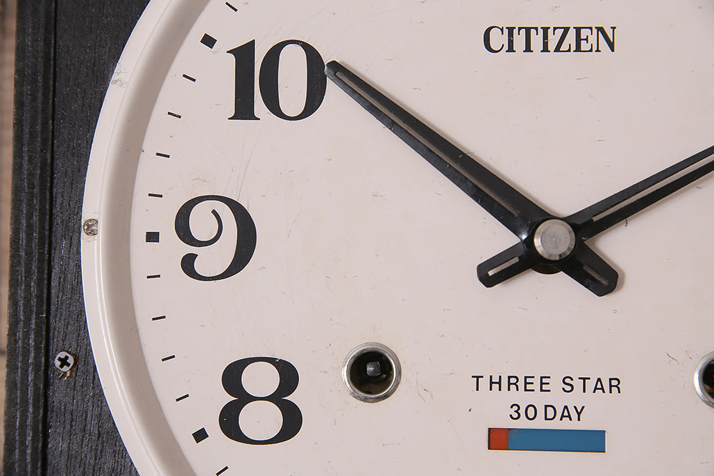 アンティーク時計　昭和中期　CITIZEN(シチズン)　30DAY　ゼンマイ式　カレンダー付　レトロなデザインが魅力の掛け時計(振り子時計、柱時計)(R-046734)
