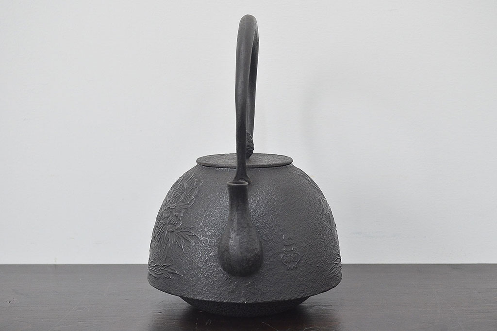 南部盛岡 利祥銘 鉄瓶(牡丹、草花文、茶道具)(R-046790