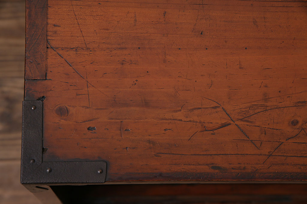 和製アンティーク　蝶と牡丹の意匠が可愛らしい二本松箪笥ローボード(二本松箪笥、テレビボード、収納棚)(R-046937)