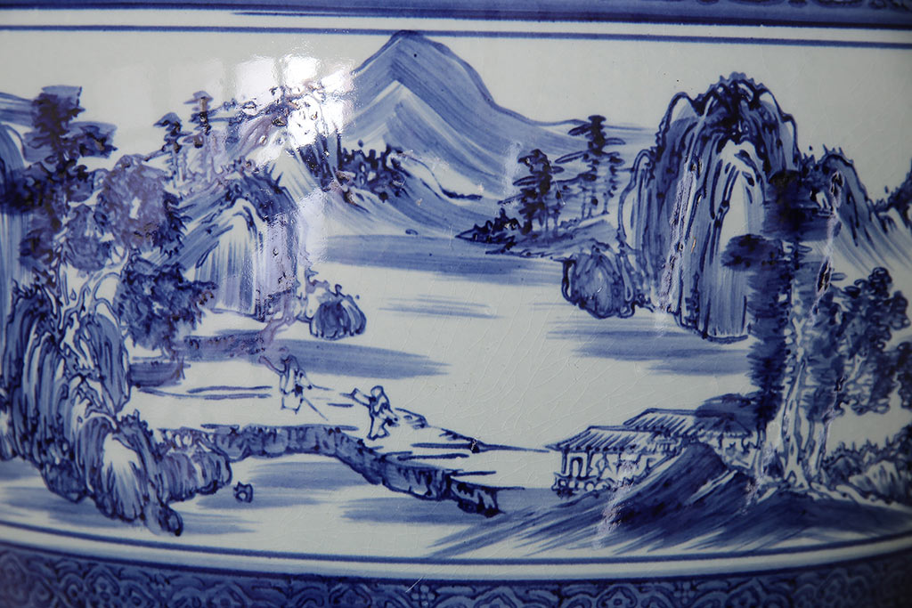 アンティーク雑貨　昭和中期　力強いタッチで描かれた山水の図が目を引く瀬戸火鉢(鉢カバー)(R-046978)