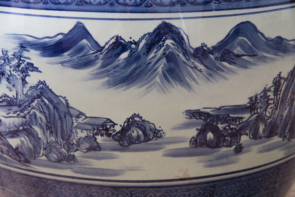 アンティーク雑貨　昭和中期　力強いタッチで描かれた山水の図が目を引く瀬戸火鉢(鉢カバー)(R-046978)