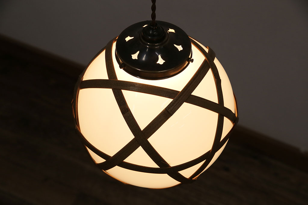 アンティーク照明　和の雰囲気を引き立てる竹巻きデザインの天井照明(ペンダントライト、吊り下げ照明)(R-046994)