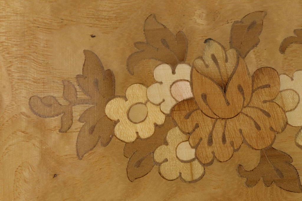 ビンテージ　イギリス　ウォールナット　花図　ジュエリーボックス(小物入れ、アクセサリーケース、ヴィンテージ)(R-047002)