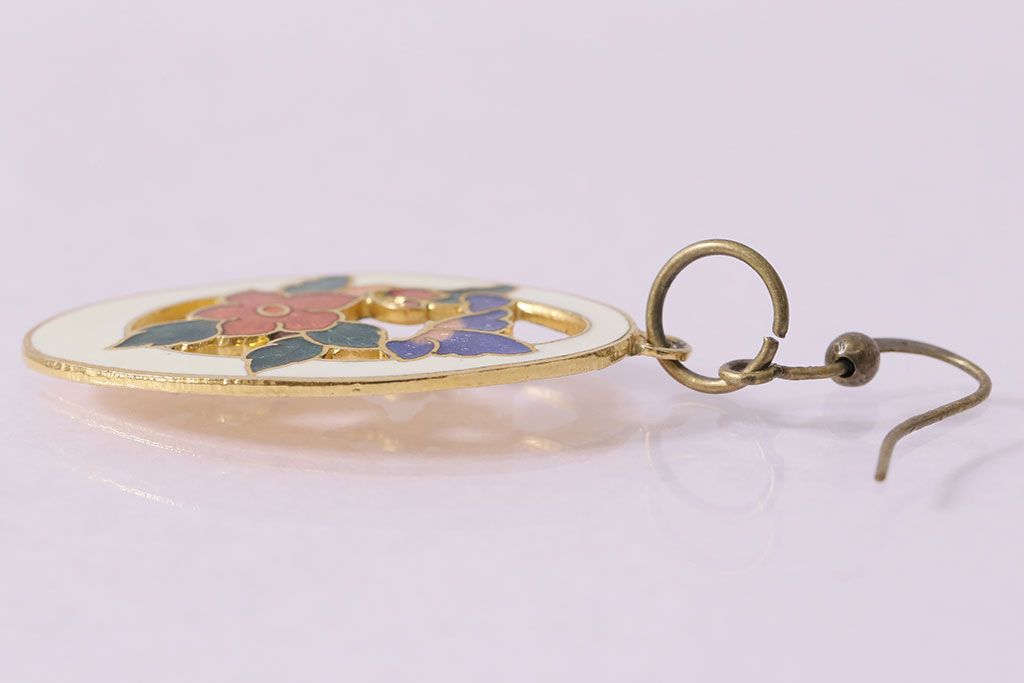 ヴィンテージアクセサリー　メタル　エナメル　花・蝶　ピアス(ビンテージ)(R-047019)