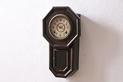 アンティーク時計　愛知県時計製造共同組合(AICHIKEN　CLOCK-MAKERS'　UNION'S　MARK)　電池式　年月を重ねた趣溢れる八角型柱時計(掛け時計、古時計)(R-047033)