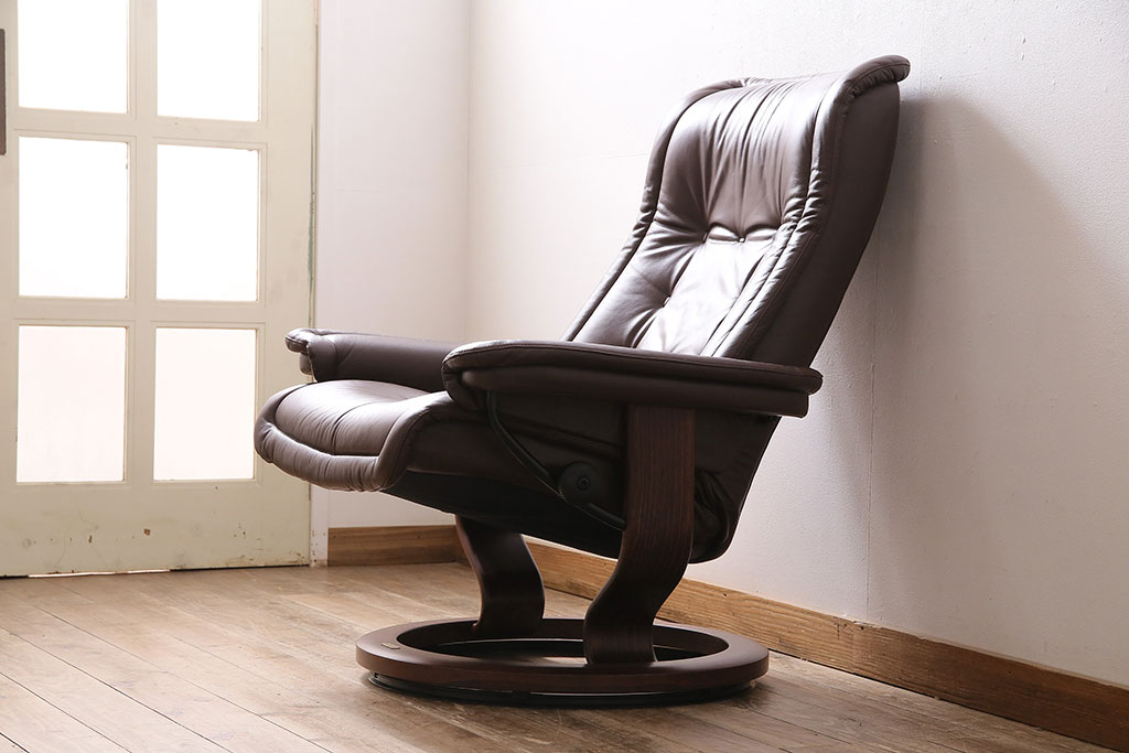 中古　EKORNES(エコーネス)　本革　ロイヤルシリーズ　オットマン付き　ストレスレスチェア(定価約46万円)(リクライニングチェア、アームチェア、椅子)(R-047035)