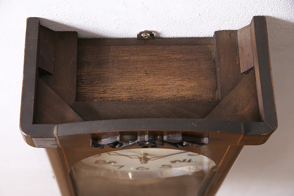 ヴィンテージ時計　昭和中期　Meiji(明治時計社)　ゼンマイ式　クラシカルな雰囲気溢れる大振りの掛け時計(振り子時計、柱時計、古時計、ビンテージ)(R-047039)