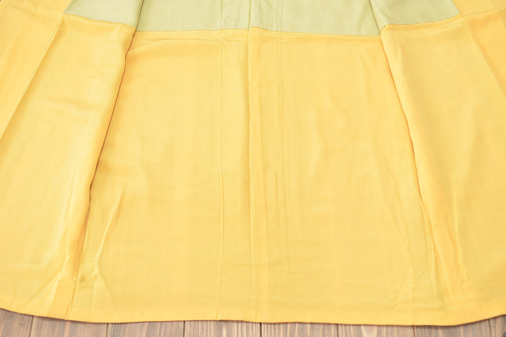 昭和初期　アンティーク　正絹着物(縮緬、錦紗、古布、グラデーション)(R-047065)