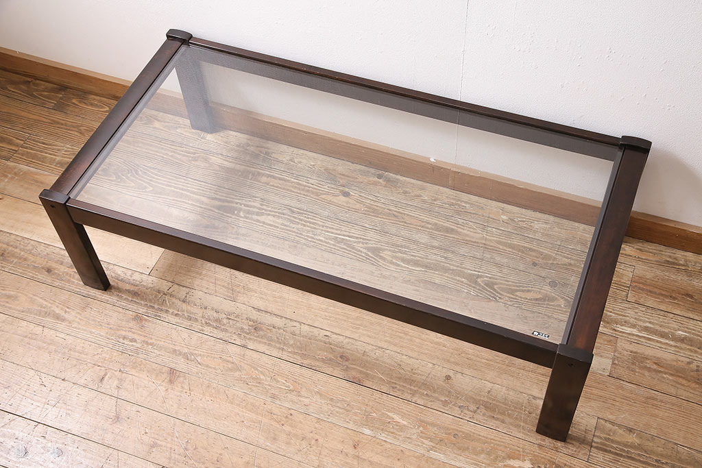 和製ヴィンテージ　オールドカリモク(karimoku)　スタイリッシュなデザインのガラストップテーブル(ガラス天板、センターテーブル、ビンテージ)(R-047141)