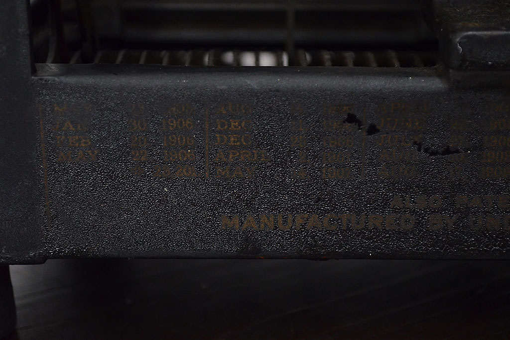アメリカ　ビンテージ　Underwood(アンダーウッド)タイプライター(R-047157)