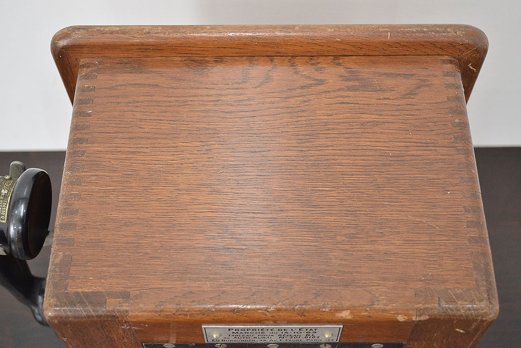 フランス　PROPRIETE　DE　L'ETAT　ビンテージ電話(R-047158)