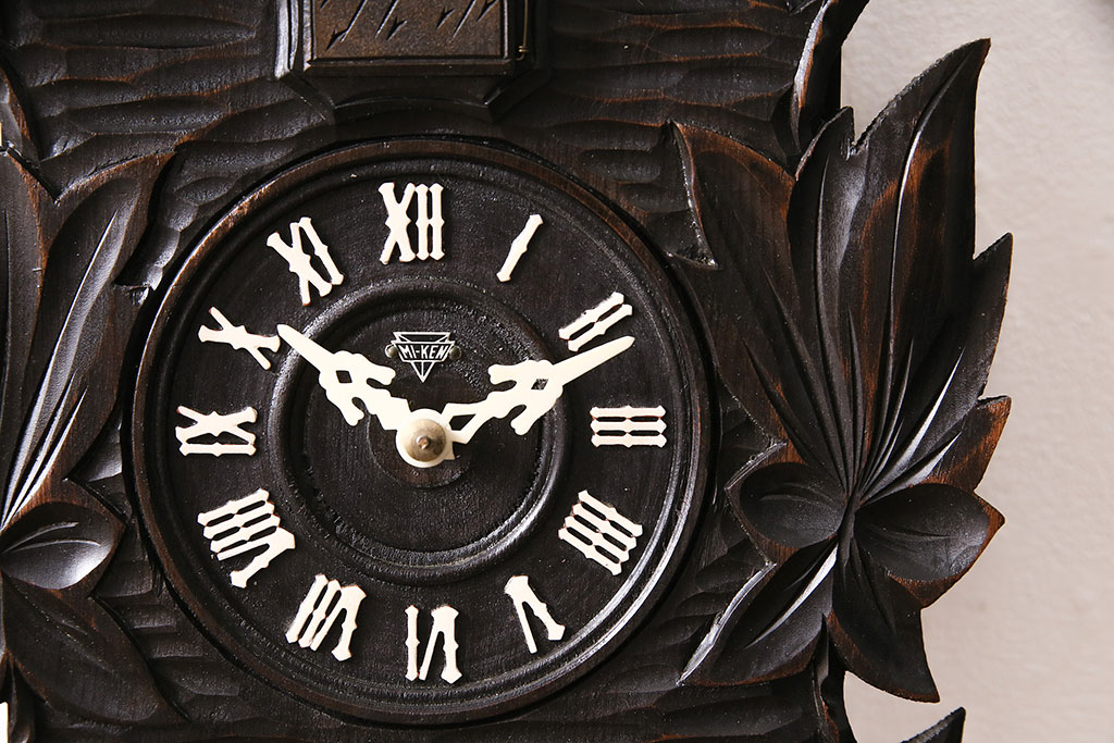 アンティーク時計 昭和レトロ 御研機器製(ミケン) 凝った彫刻が目を 