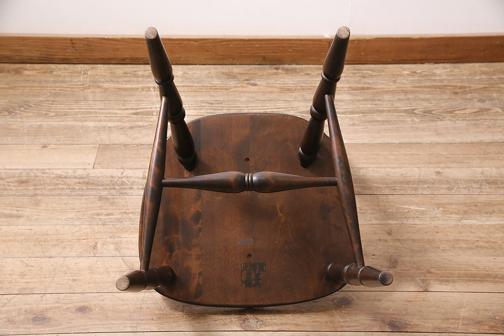 中古　クラシカルな雰囲気漂う北海道民芸家具のダイニングチェアHM626(椅子、ウィンザーチェア、板座チェア、ウインザーチェア)(R-047242)