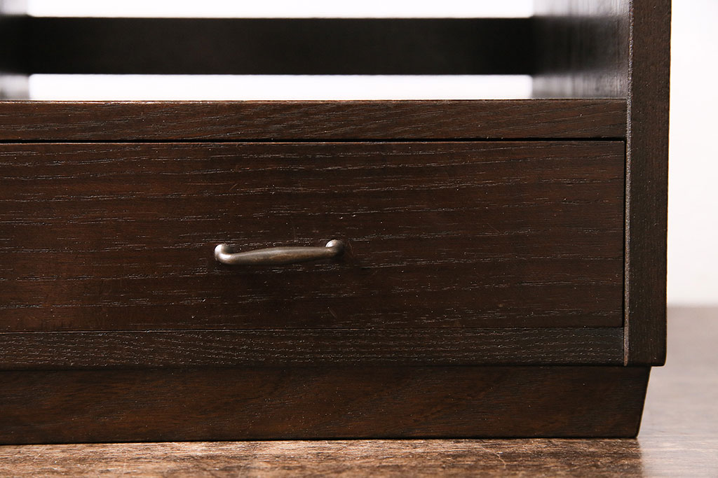 和製ヴィンテージ　総桑材製　和モダン空間におすすめ!指物家具の引き出し付き飾り棚(引き出し、棚、ビンテージ)(R-047274)
