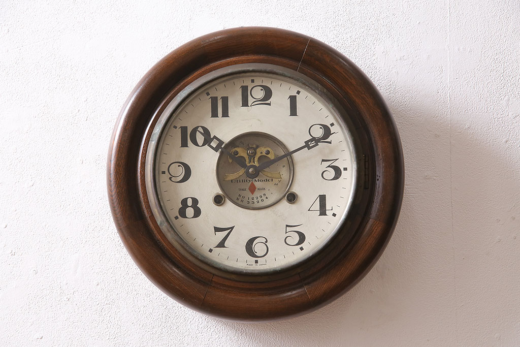 アンティーク時計　8DAY CLOCK　お洒落なディスプレイとして活躍してくれる赤菱式改良掛時計(柱時計、壁掛け時計、ディスプレイ時計)(R-047277)