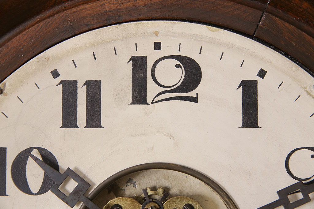 アンティーク時計　8DAY CLOCK　お洒落なディスプレイとして活躍してくれる赤菱式改良掛時計(柱時計、壁掛け時計、ディスプレイ時計)(R-047277)