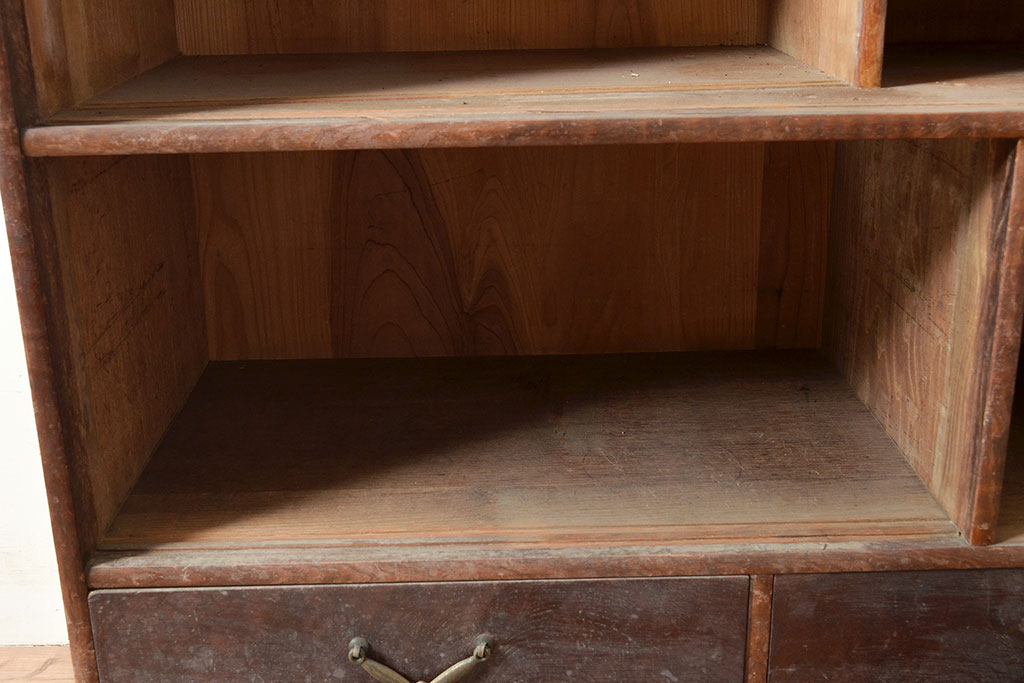 和製アンティーク　前面ケヤキ材　貴重な玉杢と桐鳳凰図が上品な和を醸し出す茶棚(飾り棚、茶箪笥、収納棚)(R-047301)