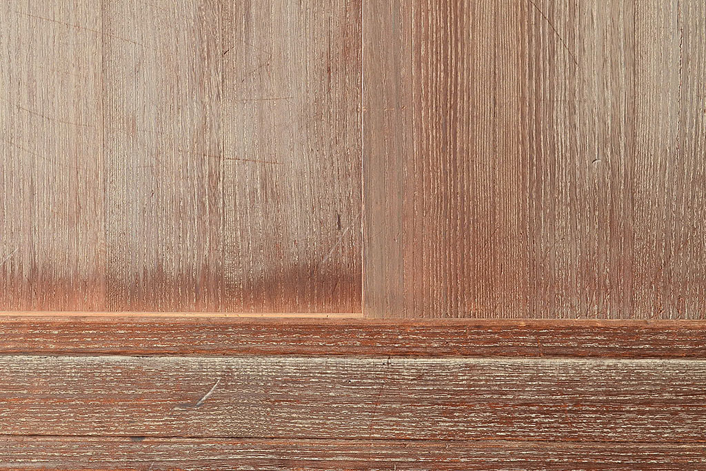 和製アンティーク　味わい深い木肌が魅力的な前面桐材製の戸棚(テレビ台、ローボード)(R-047358)