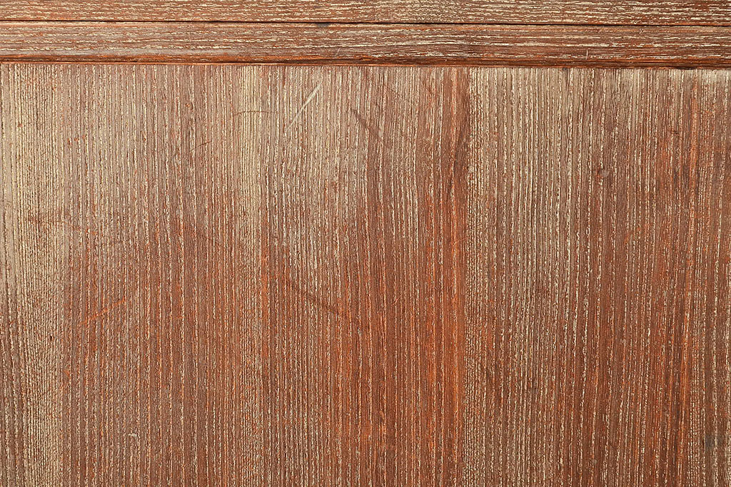 和製アンティーク　上品な金具の意匠が目を引く前面桐材製の箪笥ローボード(テレビ台、戸棚)(R-047359)