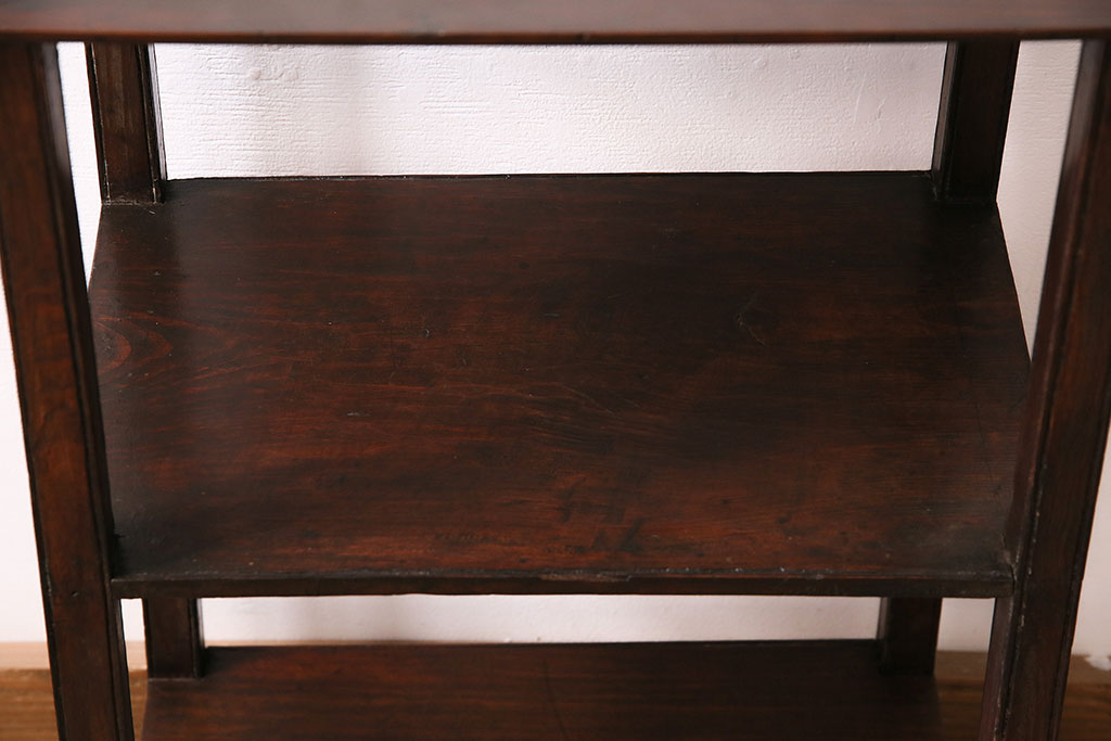 和製アンティーク　味わいがある、シンプルな松材製のラック(収納棚、飾り棚)(R-047376)
